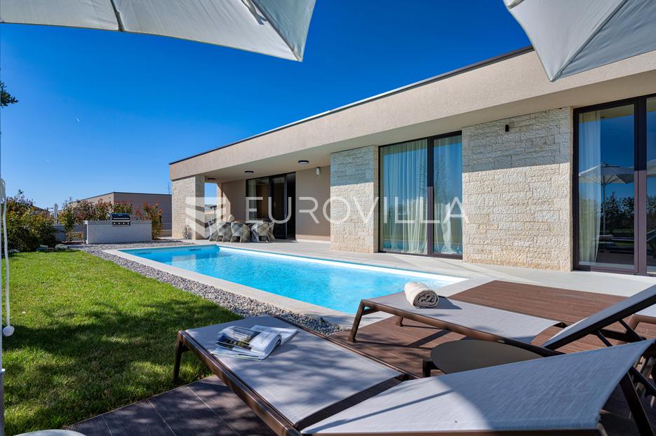 Casa In vendita -  Kaštelir-Labinci