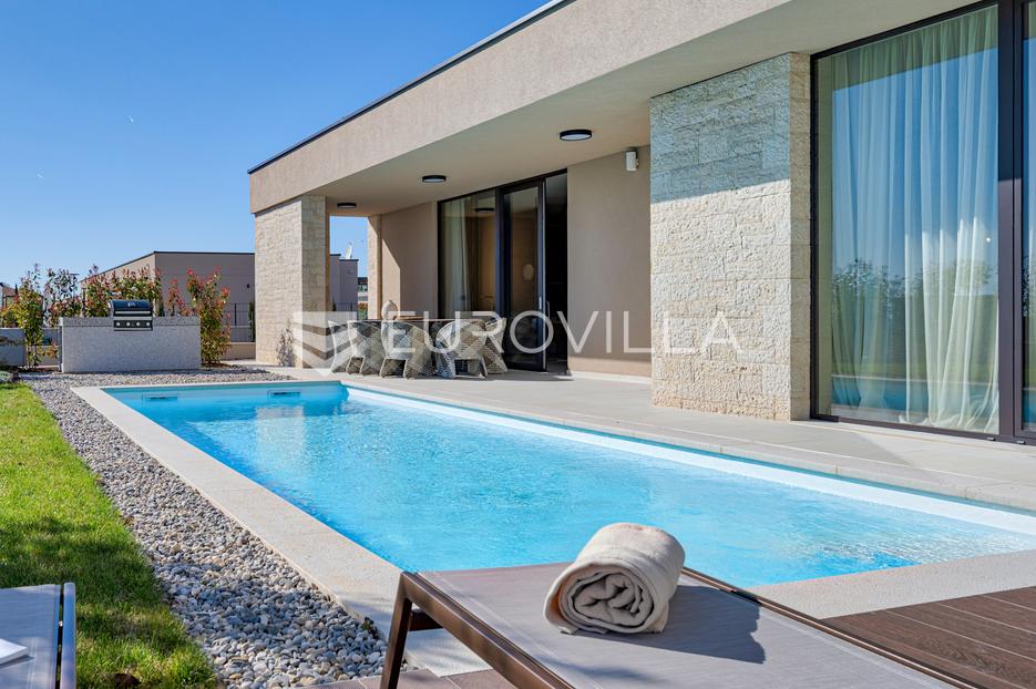 Casa In vendita -  Kaštelir-Labinci