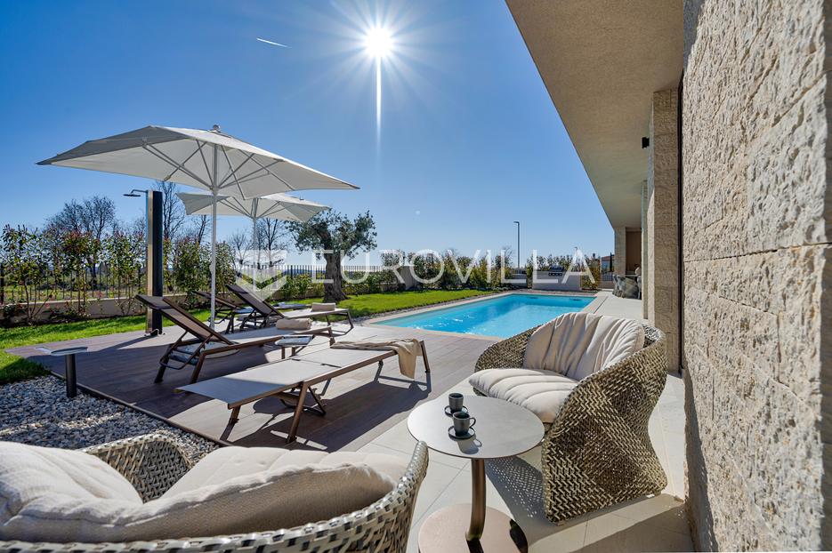 Casa In vendita -  Kaštelir-Labinci