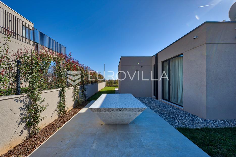 Casa In vendita -  Kaštelir-Labinci