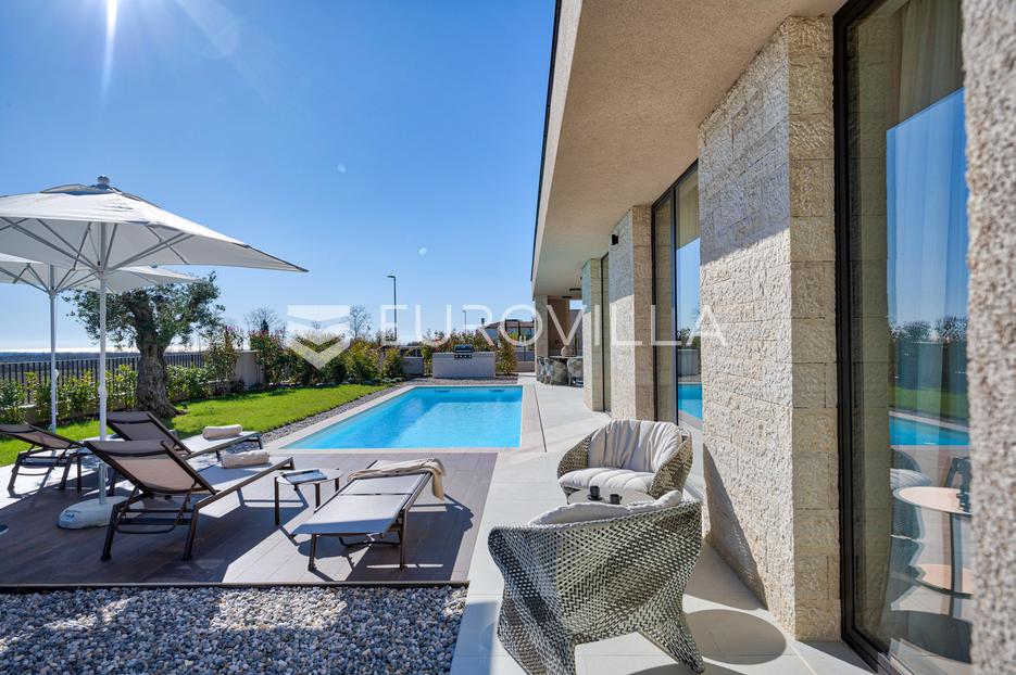 Casa In vendita -  Kaštelir-Labinci