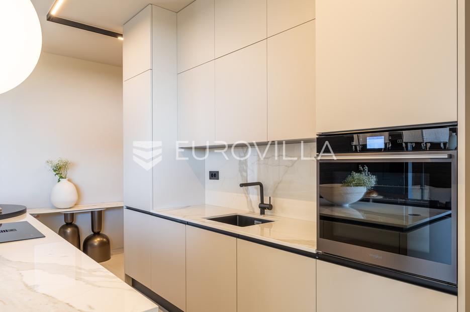 Casa In vendita -  Kaštelir-Labinci