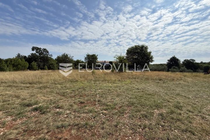 Terreno in vendita 707 m² – Smoljanci