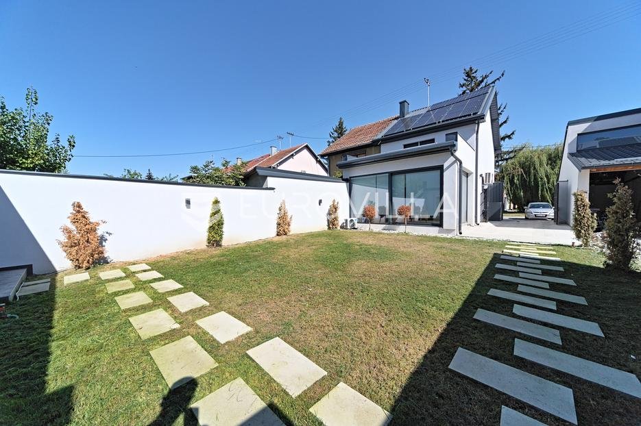 House For sale - Osječko-baranjska Osijek
