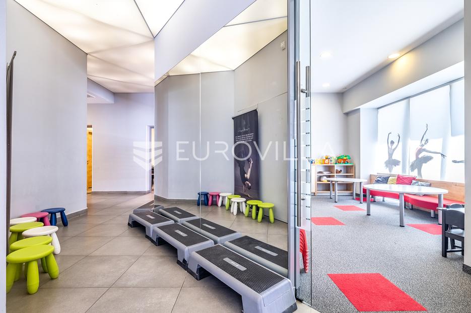 Business premises For sale -  Maksimir