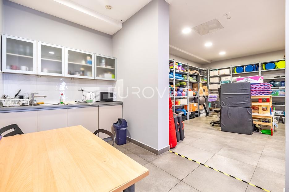 Business premises For sale -  Maksimir