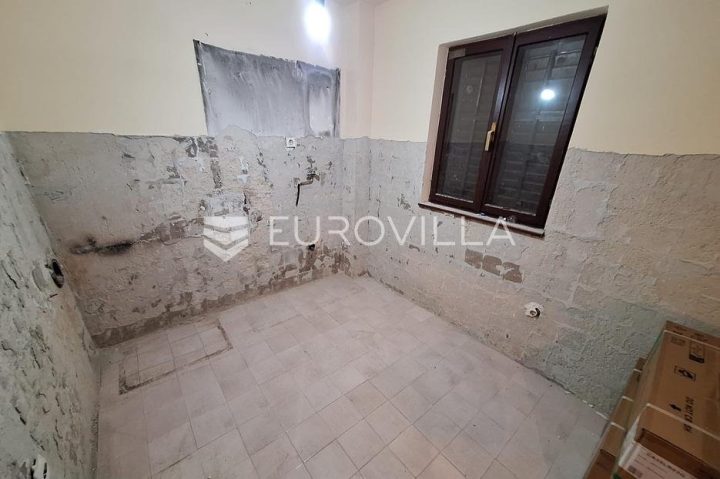 Haus Zu verkaufen - Karlovačka Karlovac - Okolica - foto 4/6