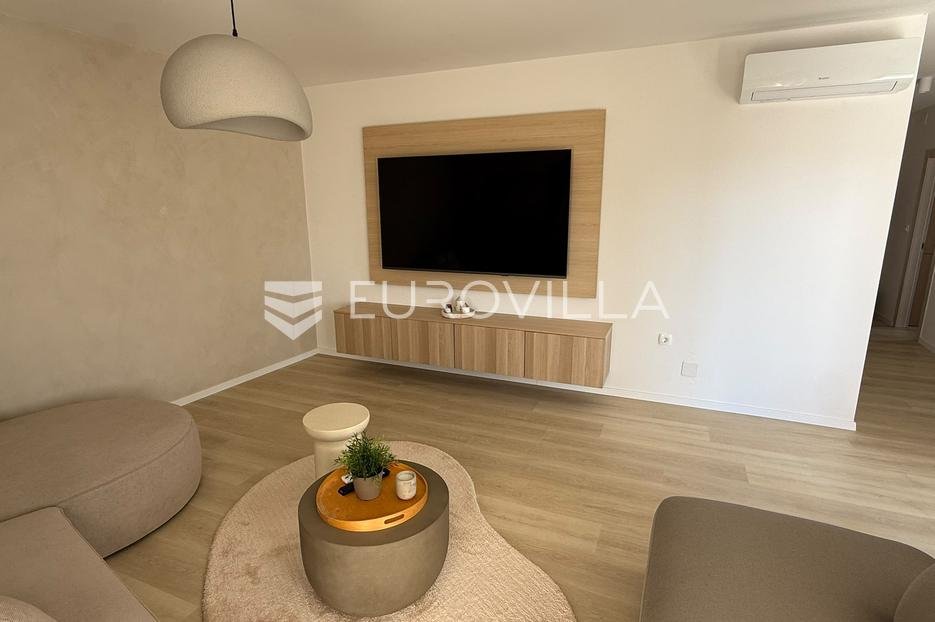 Apartmán Na prenájom - Splitsko-dalmatinska Podstrana