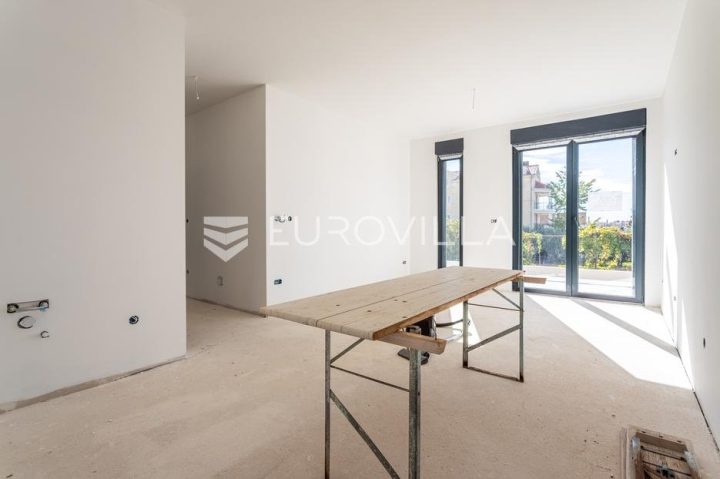 Apartmán na prodej 65 m² – Trogir