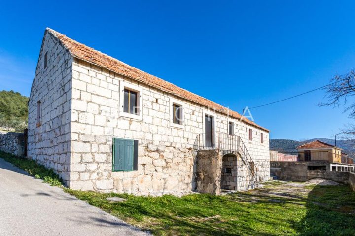 Haus Zu verkaufen - Splitsko-dalmatinska Marina - foto 4/28