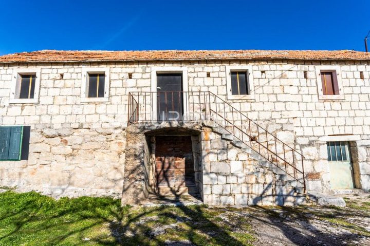 Haus Zu verkaufen - Splitsko-dalmatinska Marina - foto 5/28