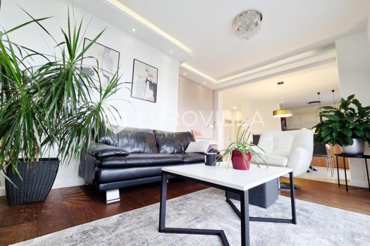 Flat for sale 114 m² – Turnić