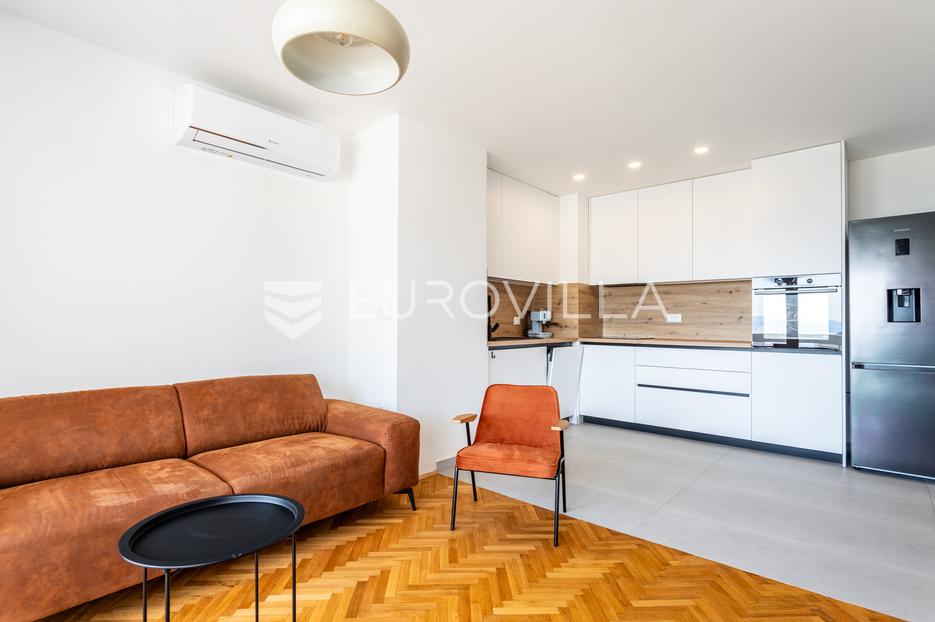 Apartment Zu verkaufen - Splitsko-dalmatinska Omiš - foto 3/17