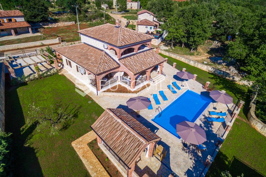 Kuća Na prodaju -  Višnjan