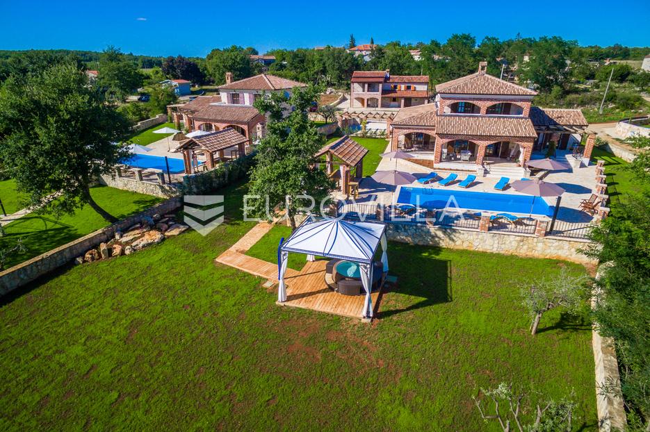 Kuća Na prodaju -  Višnjan