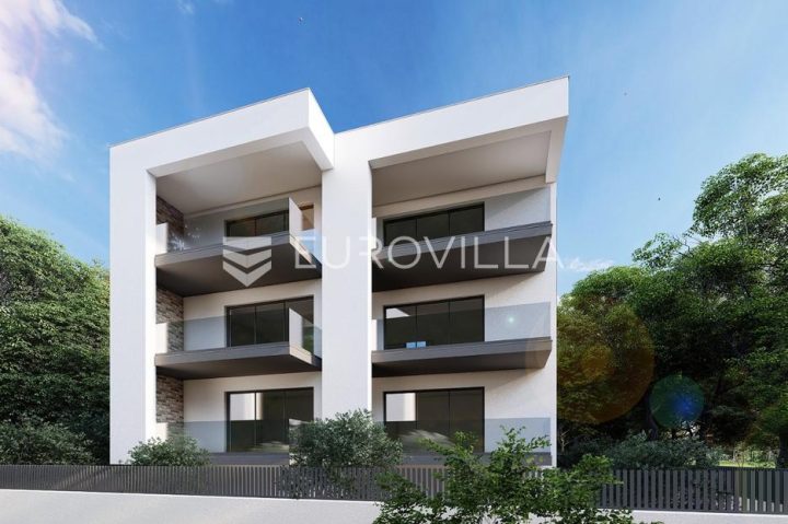 Stan na prodaju 80 m² – Rovanjska