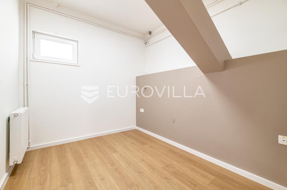 Komerční Na prodej - Grad Zagreb Sesvete - foto 4/6