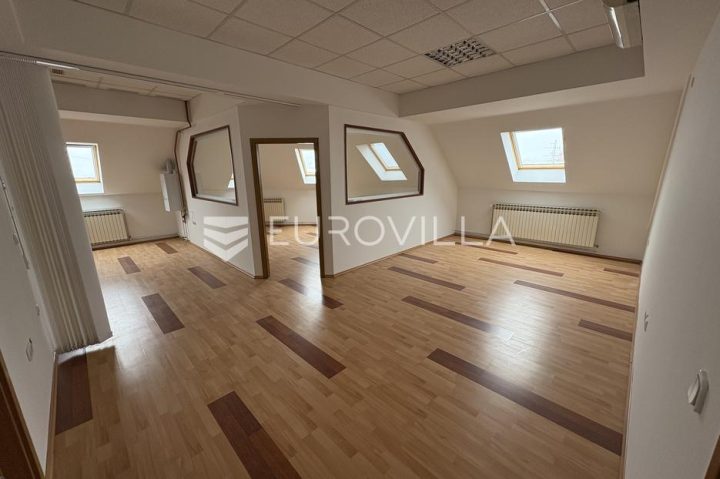 Locaux commerciaux à vendre 62 m² – Centar