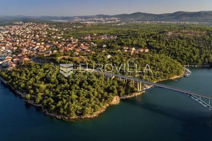 Land for sale 5270 m² – Brodarica