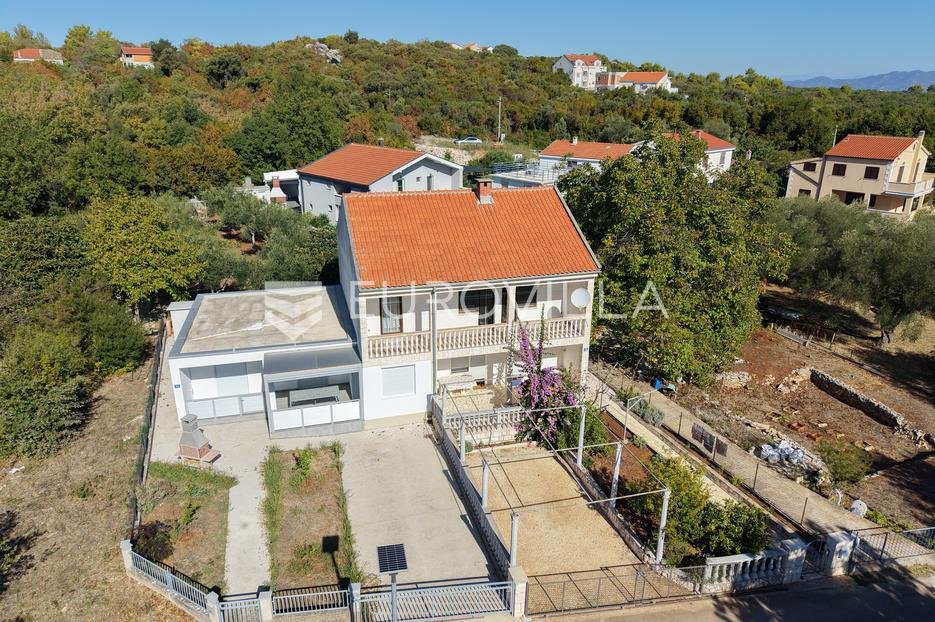 Kuća Na prodaju - Dubrovačko-neretvanska Janjina