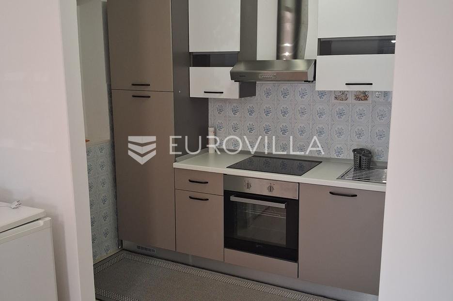 Kuća Na prodaju - Dubrovačko-neretvanska Janjina