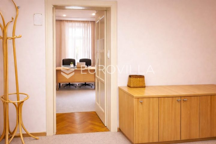 Stan na prodaju 135 m² – Donji Grad