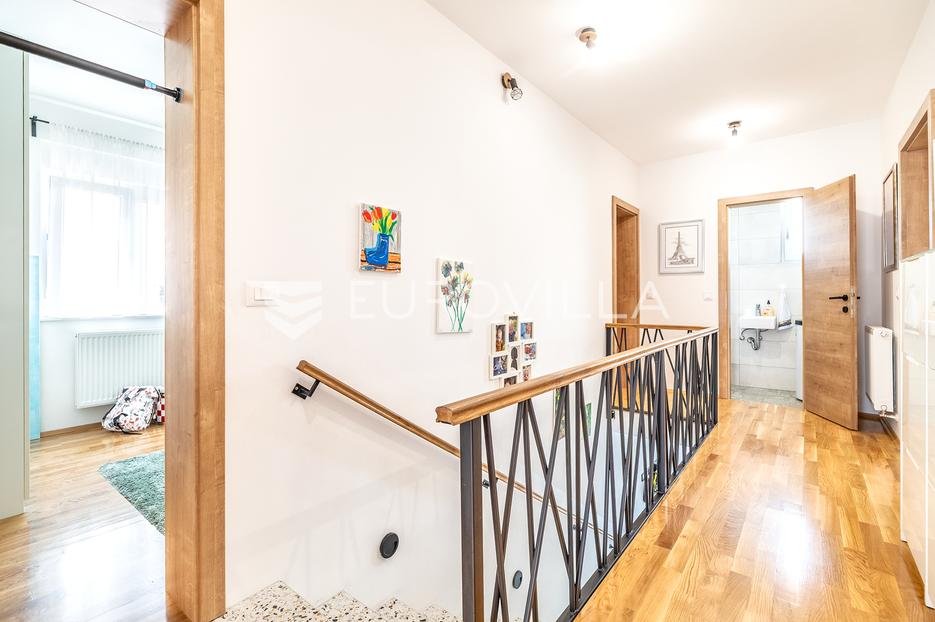 House For sale -  Gornja Dubrava