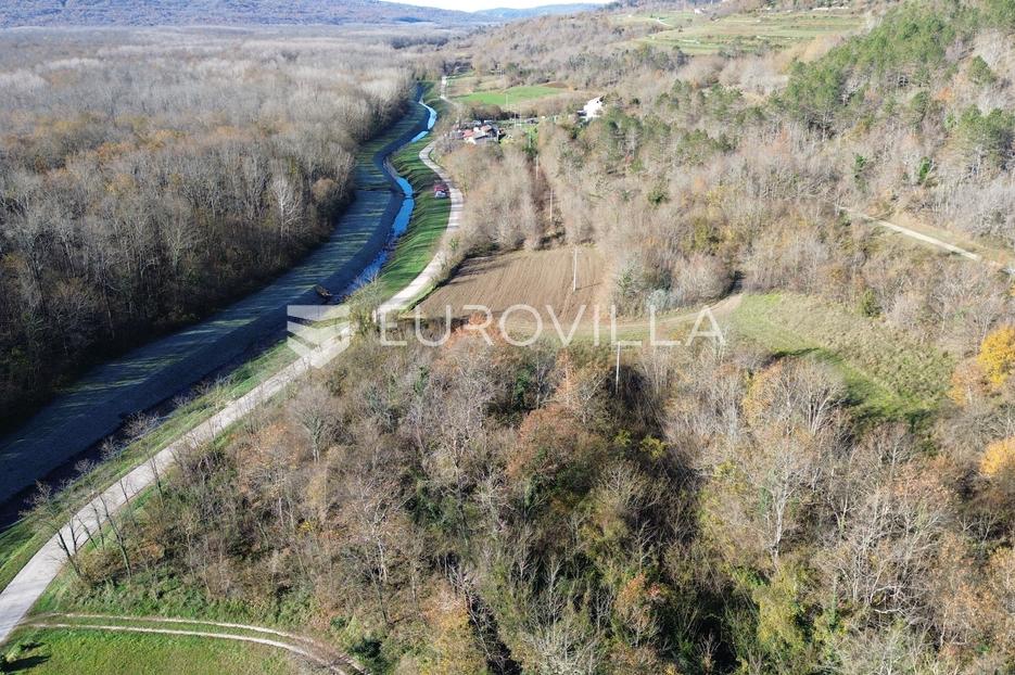 Zemljište Na prodaju -  Oprtalj