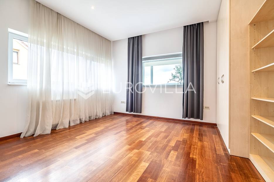 Haus Zu verkaufen -  Podsljeme