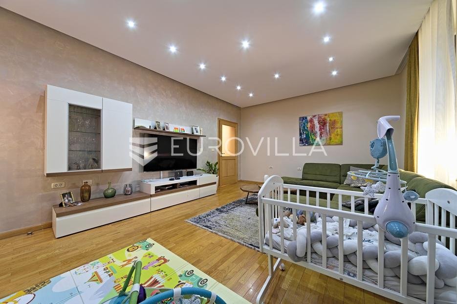 Apartmán Na prodej - Osječko-baranjska Osijek