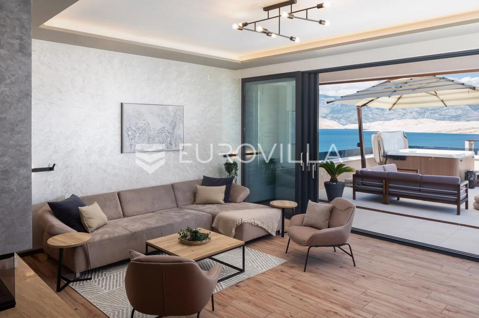 Casa In vendita - Zadarska Pag