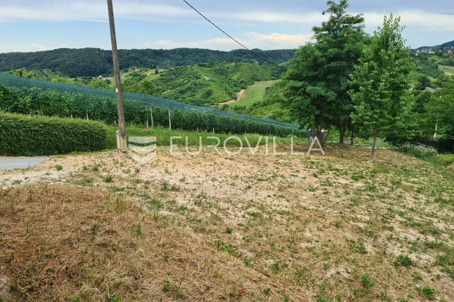 Land For sale Molvice