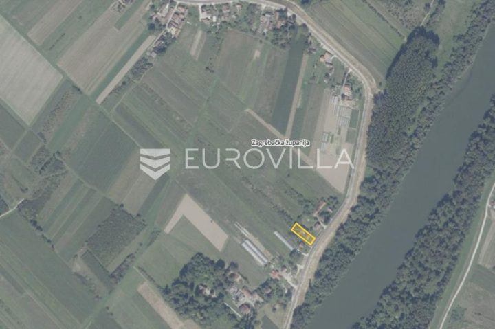 Działka na sprzedaż 1754 m² – Bukevje