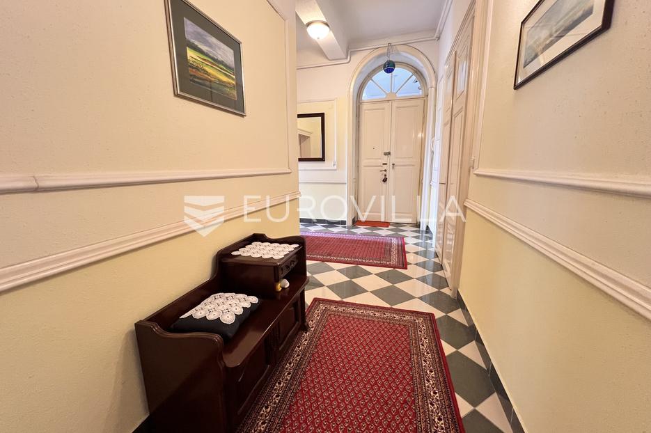 Apartment Zu verkaufen -  Pula