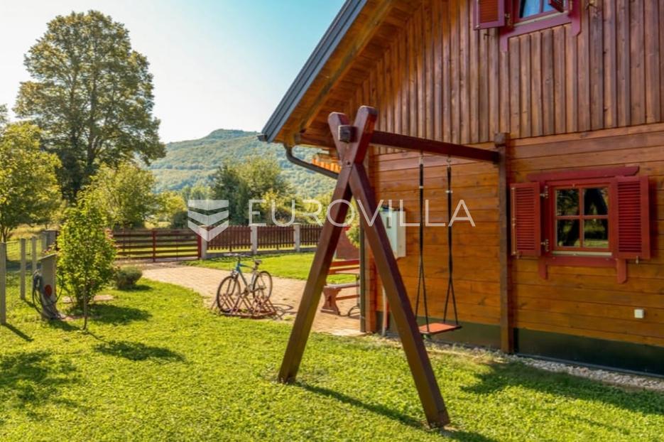 Dom Na predaj -  Otočac