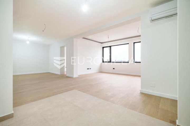 Appartement À louer - Grad Zagreb Stenjevec - foto 3/6