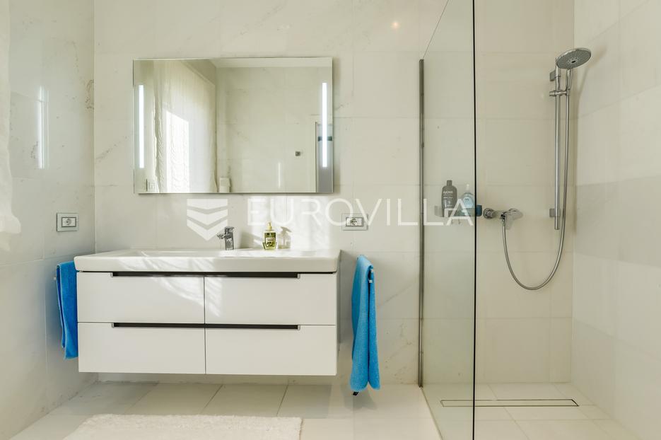 Apartment Zu verkaufen -  Pula