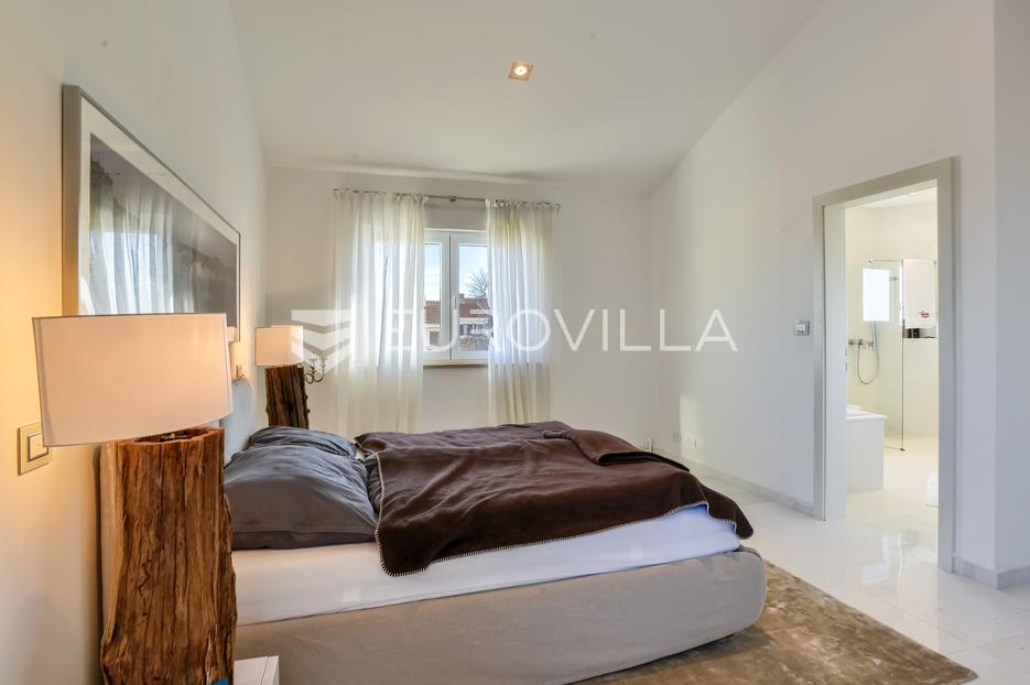 Apartment Zu verkaufen -  Pula