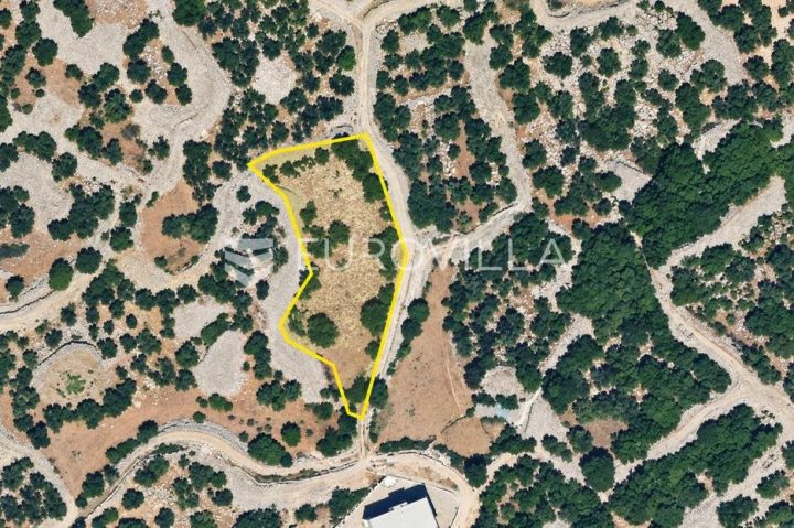 Terreno in vendita 1960 m² – Krk
