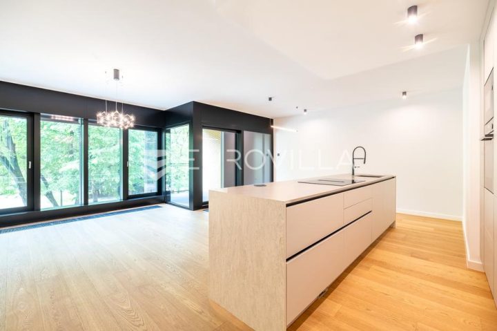 Apartmán na prodej 150 m² – Donji Grad
