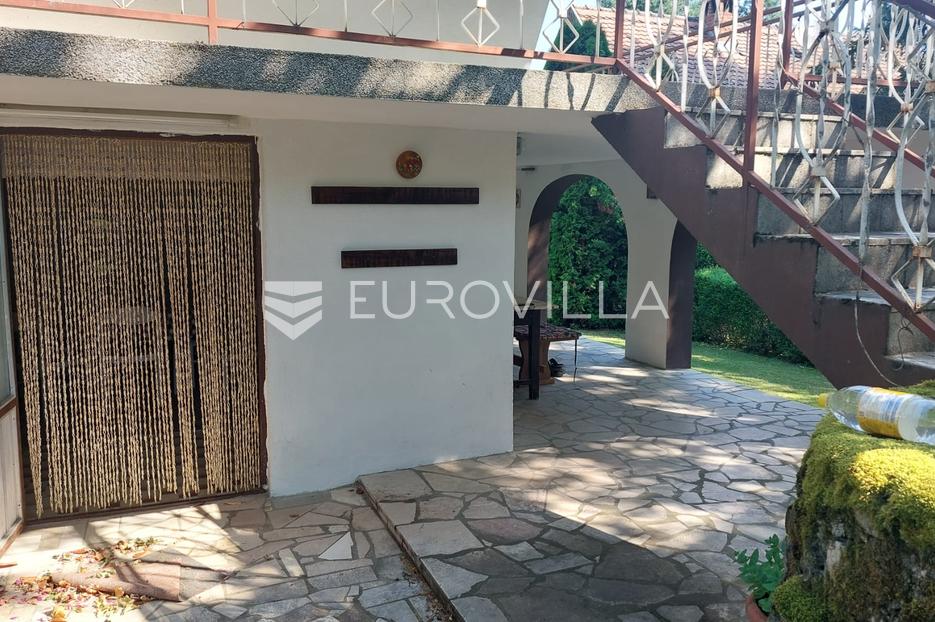 Maison À vendre - Požeško-slavonska Velika