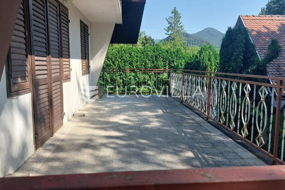 Maison À vendre - Požeško-slavonska Velika
