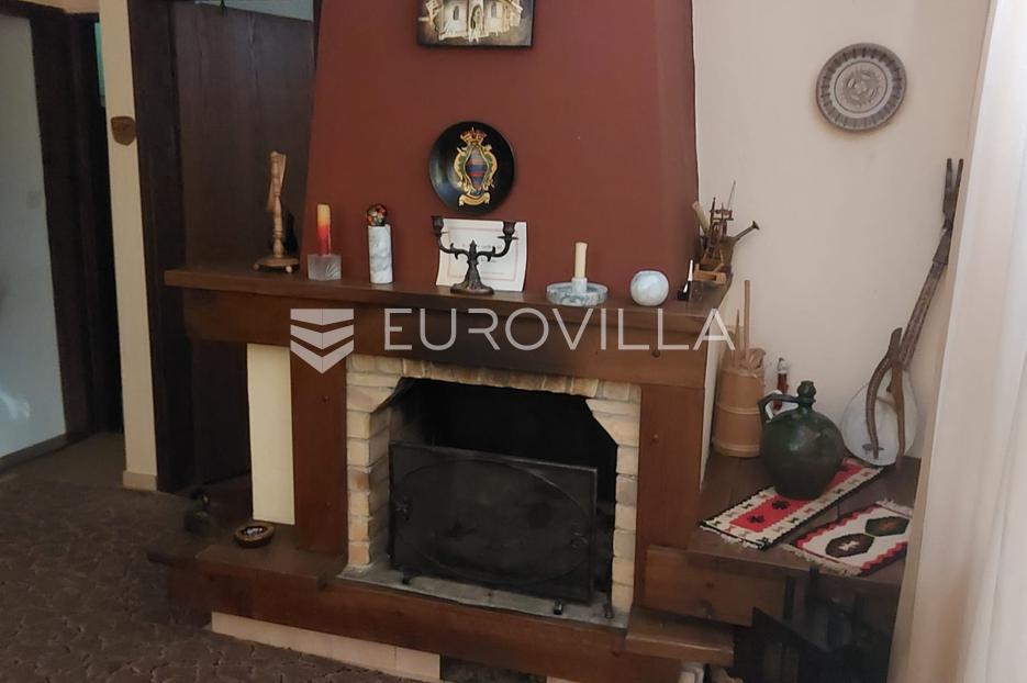 Maison À vendre - Požeško-slavonska Velika