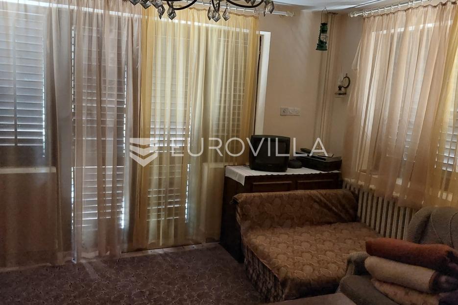 Maison À vendre - Požeško-slavonska Velika