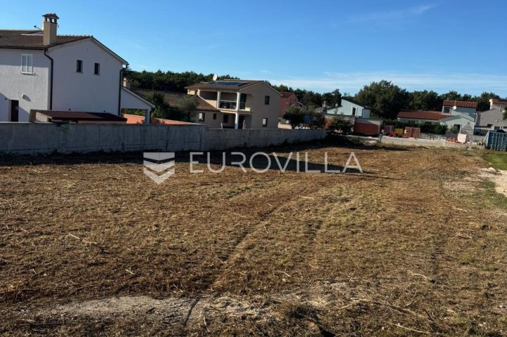 Zemljište na prodaju 1290 m² – Bibići