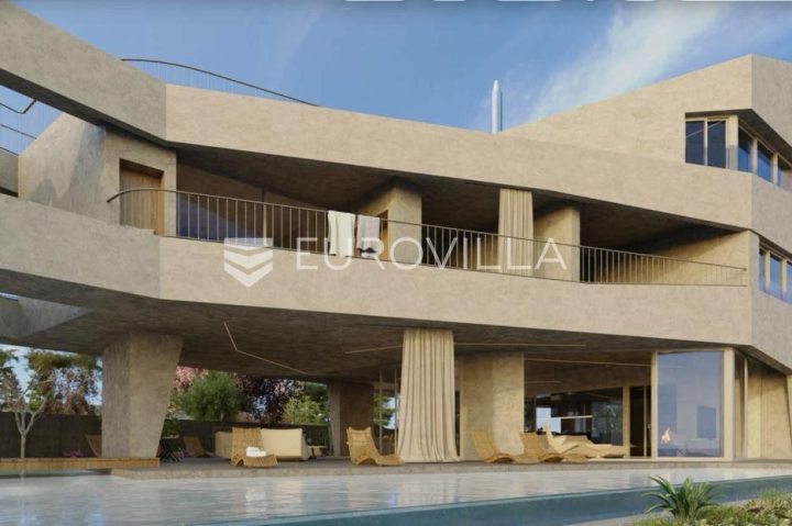 Zemljište na prodaju 770 m² – Sutivan