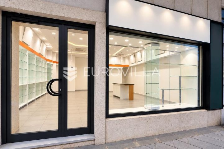 Komerční k pronájmu 49 m² – Centar