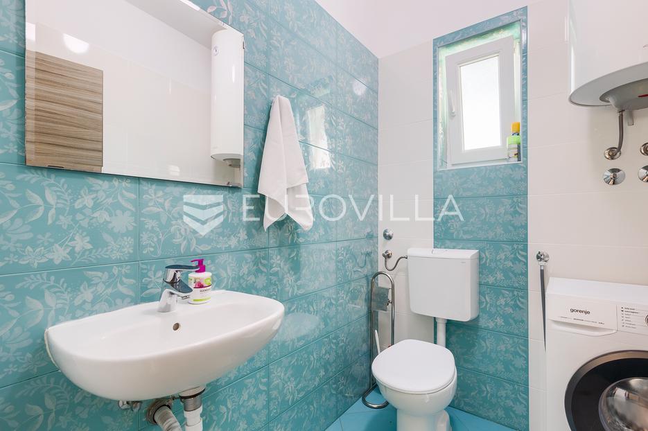 Kuća Na prodaju -  Barban
