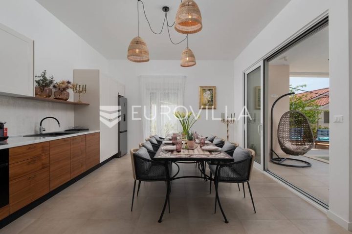 House for sale 240 m² – Kučine