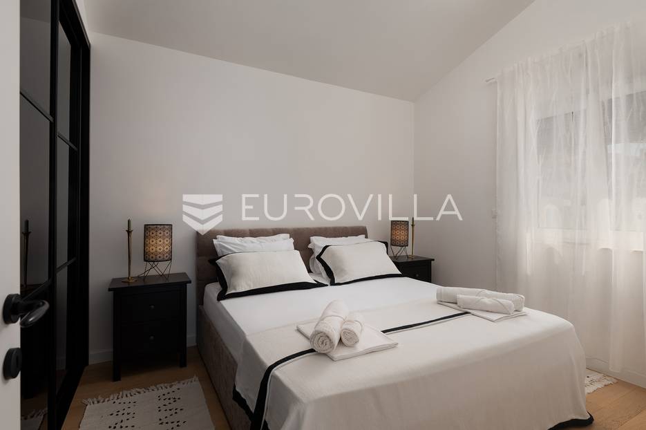 Haus Zu verkaufen -  Solin - Okolica